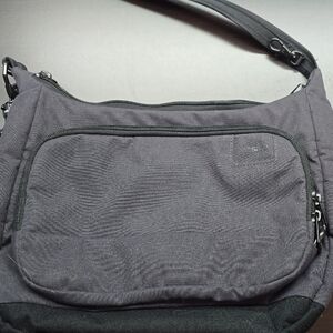 Pacsafe Citysafe LS200 Travel Handbag Black